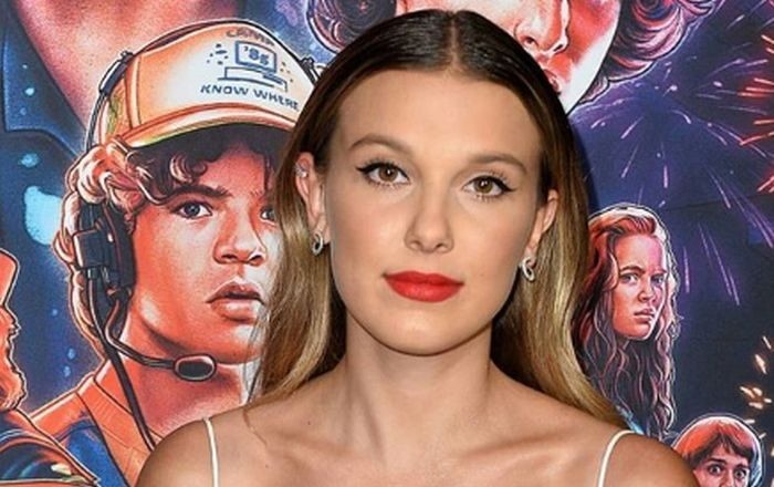 Ѕвездата на „Stranger Things“ во љубов: Мили сподели фотка со момчето?
