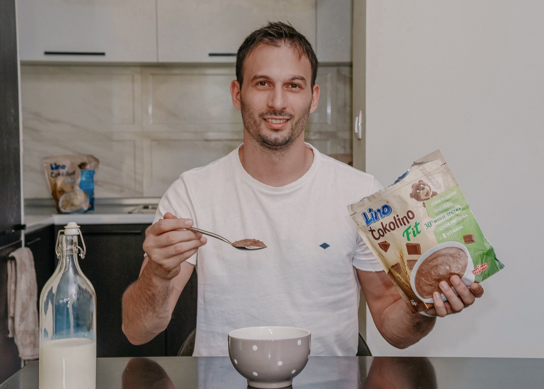 РАКОМЕТНАТА ЅВЕЗДА ИГОР КАРАЧИЌ ВИ ГИ ПРЕПОРАЧУВА НОВИТЕ ČOKOLINO FIT И ČOKOLINO PLUS WHITE