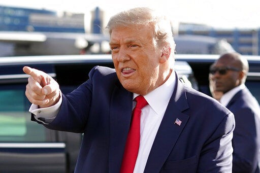 ХИТ видео: Доналд Трамп објави компилација од неговото интересно танцување