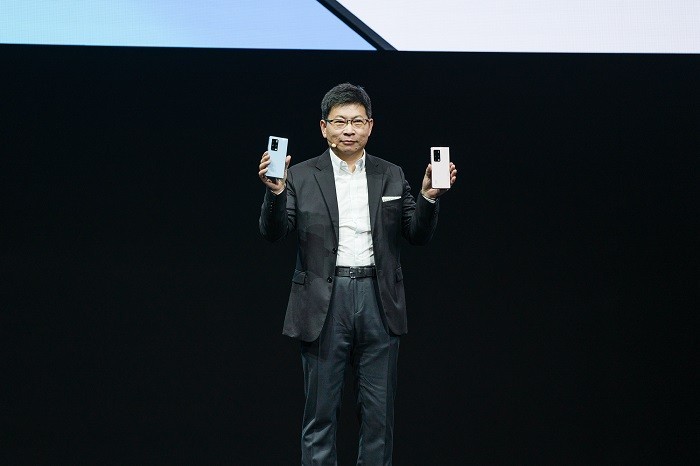 Со 88 апликации за патенти на уреди на преклопување, HUAWEI го претстави новиот Mate X2