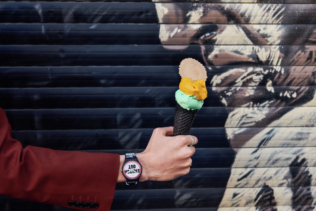 Часовник на недела: SWATCH OUT само за бунтовници