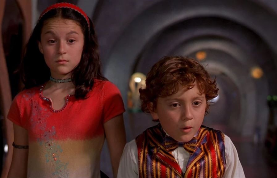 Се сеќавате ли на Кармен и Џуни од филмот „Spy Kids“? Денес не би ги препознале (ФОТО)