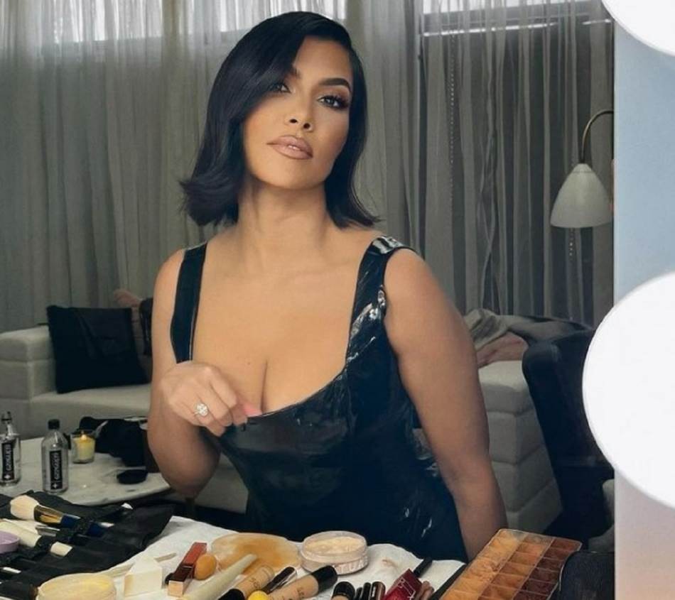 Шминкерката на Кортни Кардашијан открива 3 трикови за совршени „smokey eyes“: Со малку труд сами ќе постигнете заводлив поглед