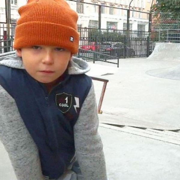 Максим ги изгубил нозете во пожар: Додека сите го сожалувале тој станал скејтерска ѕвезда
