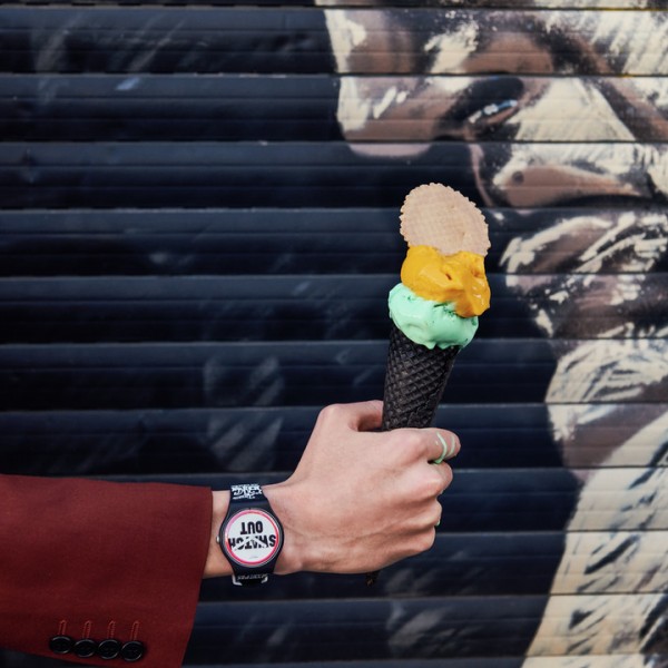 Часовник на недела: SWATCH OUT само за бунтовници