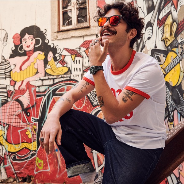 Часовник на неделата: CNOSSO на Swatch секоја модна комбинација ќе ја крене на едно повисоко ниво