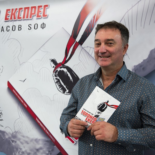 Зоран Спасов Ѕоф: Со книгата и претставата „Торонто експрес“ ја промовираме македонската култура