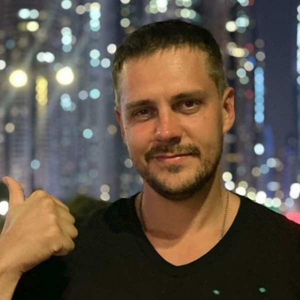 Милош Биковиќ ова ретко го прави, а сега не можеше да одолее: Популарниот актер сподели фотка со внуката